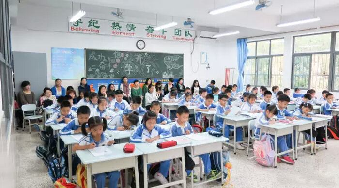 侨香外国语学校.jpg